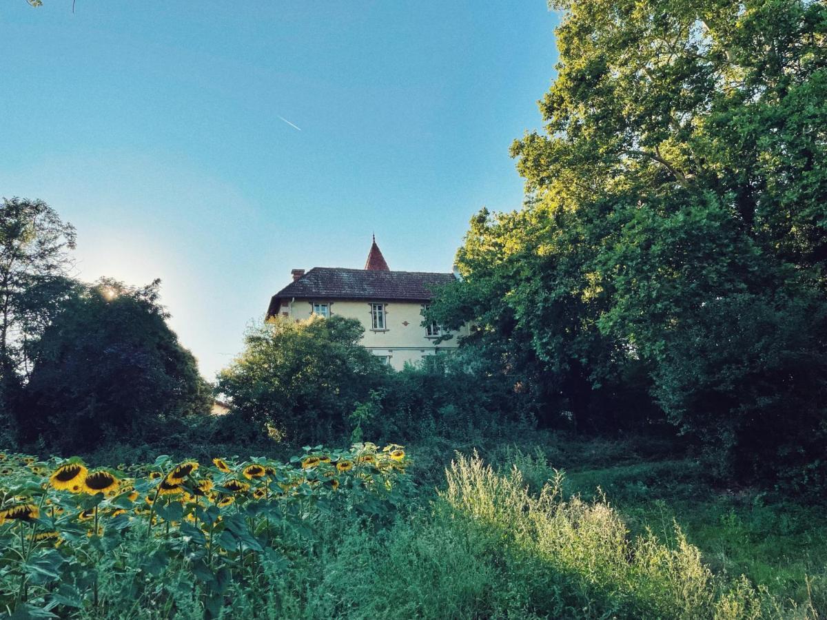 Bed and Breakfast Petit Chateau Le Piot Fleurance Exteriér fotografie