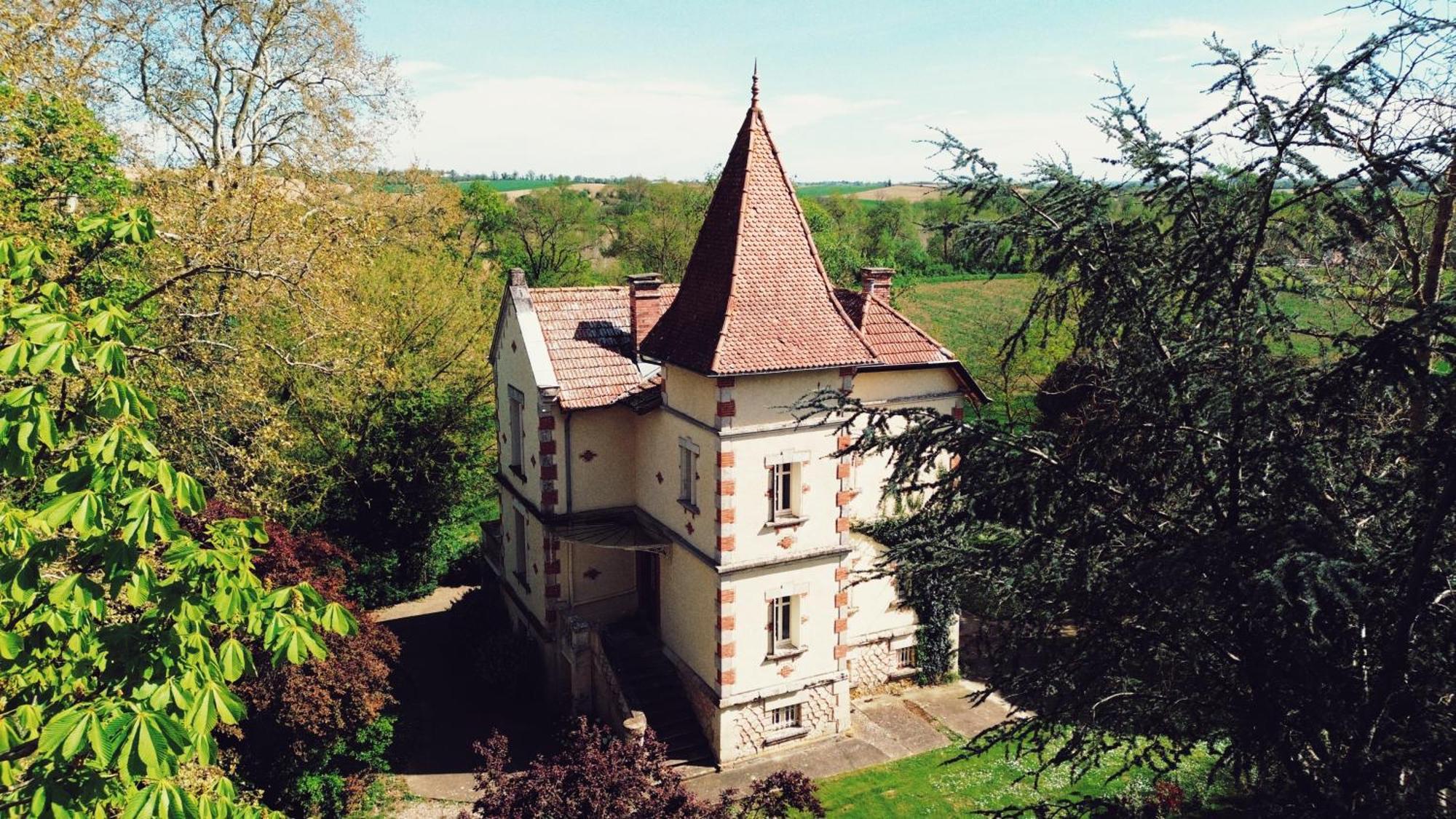 Bed and Breakfast Petit Chateau Le Piot Fleurance Exteriér fotografie