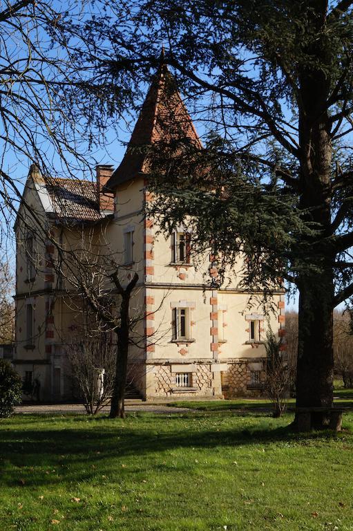 Bed and Breakfast Petit Chateau Le Piot Fleurance Exteriér fotografie